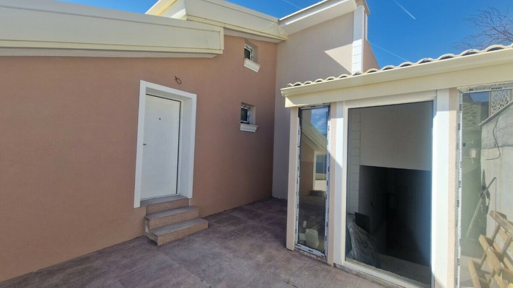 Продава се Къща в Варна, м-т Акчелар - 430 кв.м за 890 €/кв.м - Снимка #2