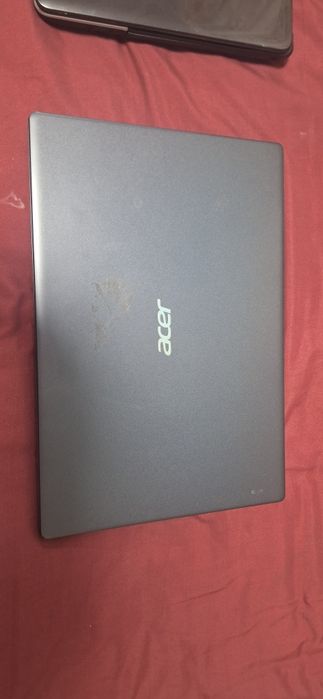 Офисный ноутбук Acer