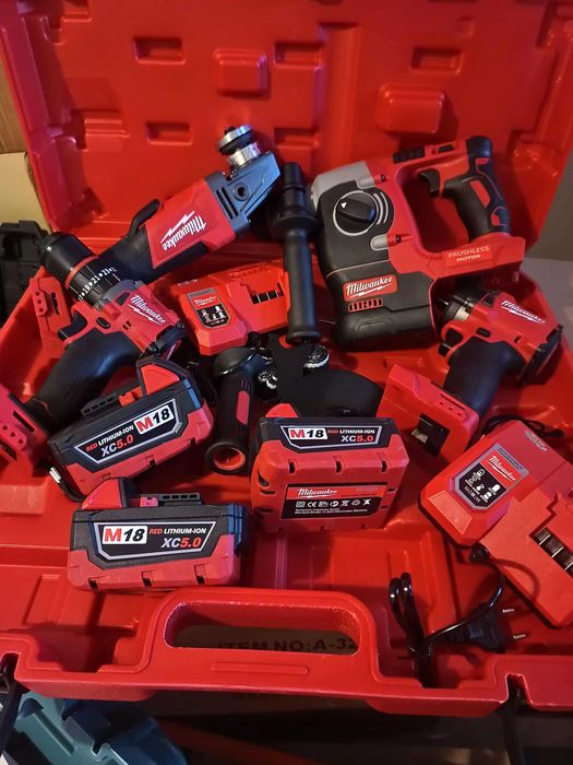 Продавам професионални инструменти на ниски цени