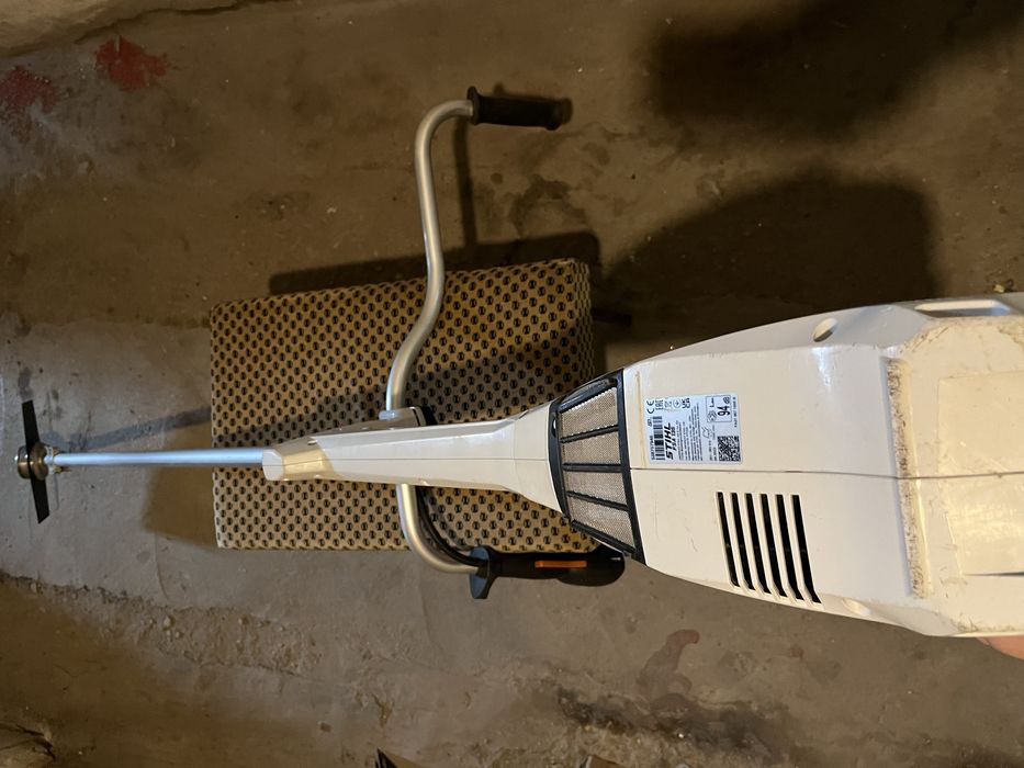 Motocositoare si Trimmer cu acumulator Stihl FSA135 ,HLA66