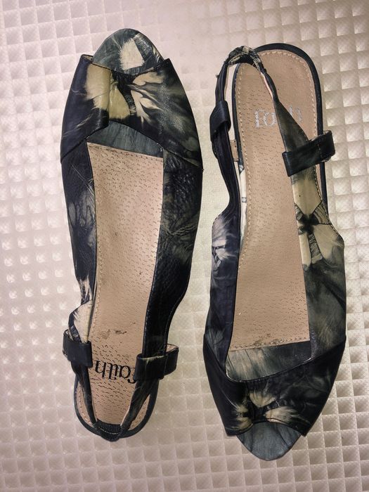 Обувь женская, классическая