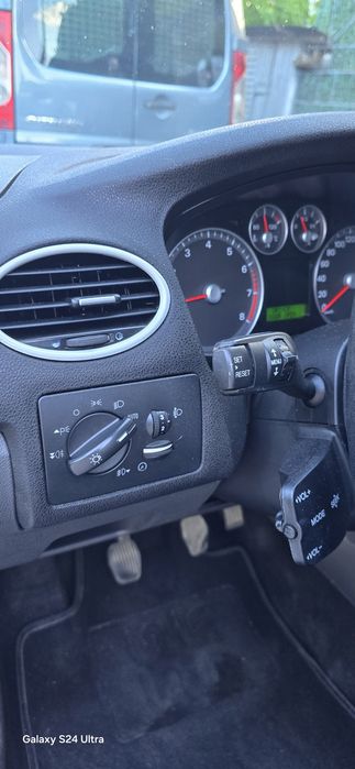 Ford Focus 1.6 115