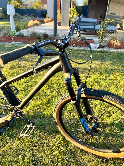 Vand urgent dirt jumper CANYON STITCHED 360