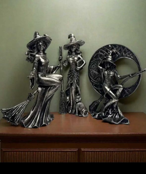 Нова фигура на вещица, Баба яга Статуетка