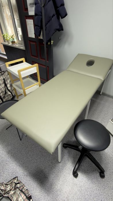 Стол, кушетка, стульчик, полка