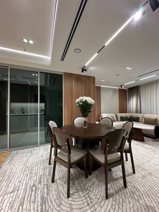 3х ком 100м2 Продается ЖК Piramit Tower Яккасарайский район