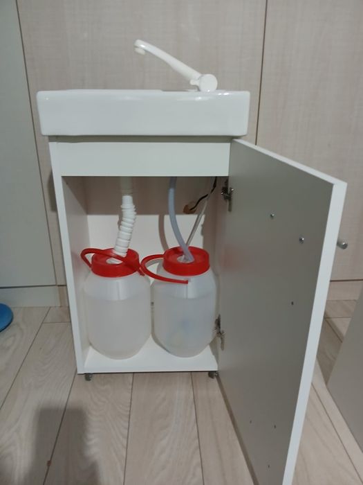 Chiuveta mobila cu pompa electica 41×23×72