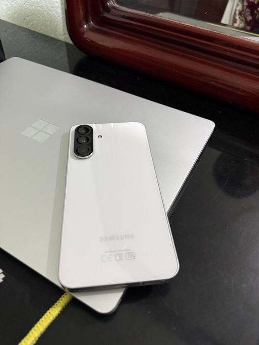 Samsung A56  5G / 256 GB!