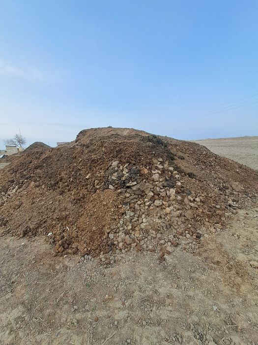 Навоз  сатылады.