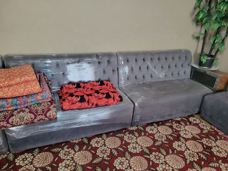 Юмшоқ мебель ўтирғич