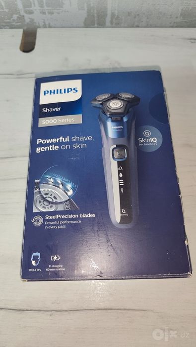 Продаётся электробритва Philips S5585/10