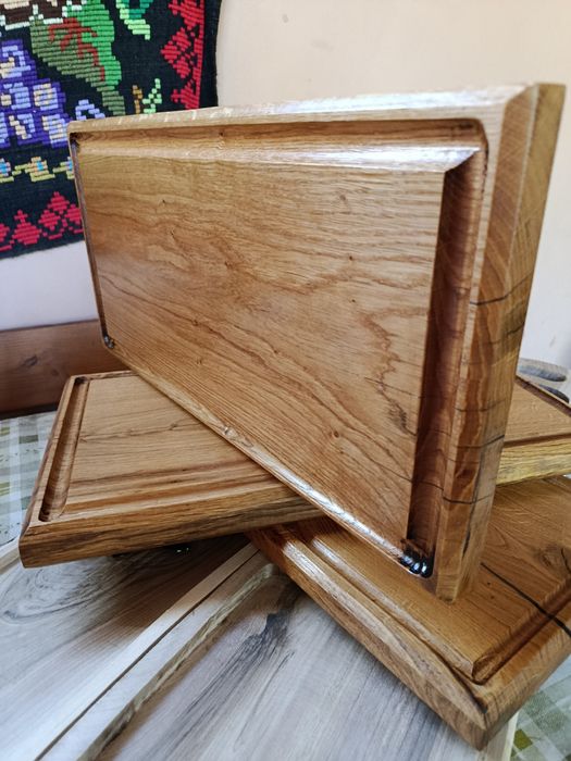 Platouri/tocătoare din lemn masiv de nuc