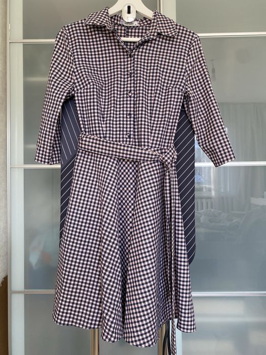 Продам платье размер 42