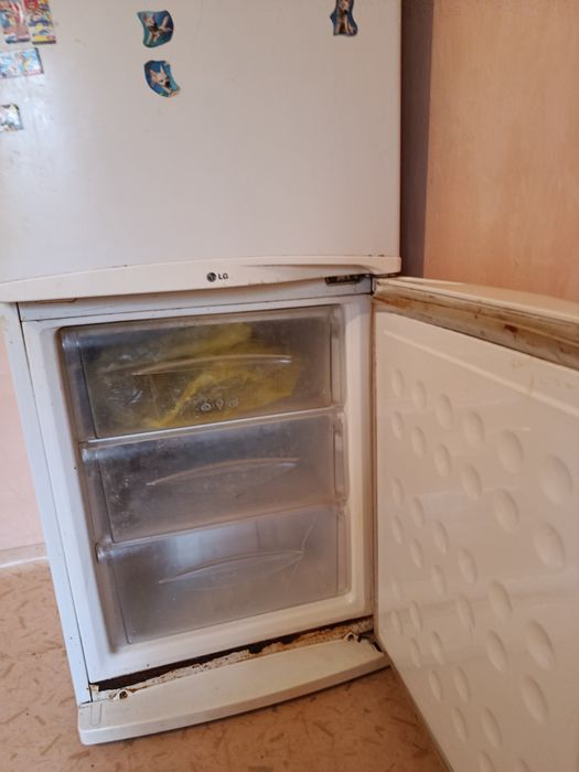 Продам Холодильник
