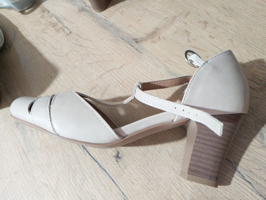 Pantofi crem 38 - 39