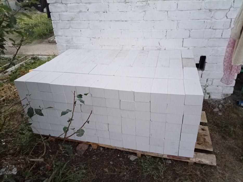 Продам кирпичи новый