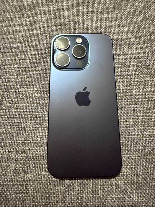 Vand Iphone 15 pro 128GB