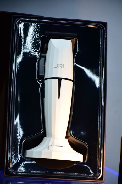 Mașină de tuns Onyx 2020C Alb NOU! Nefolosit!