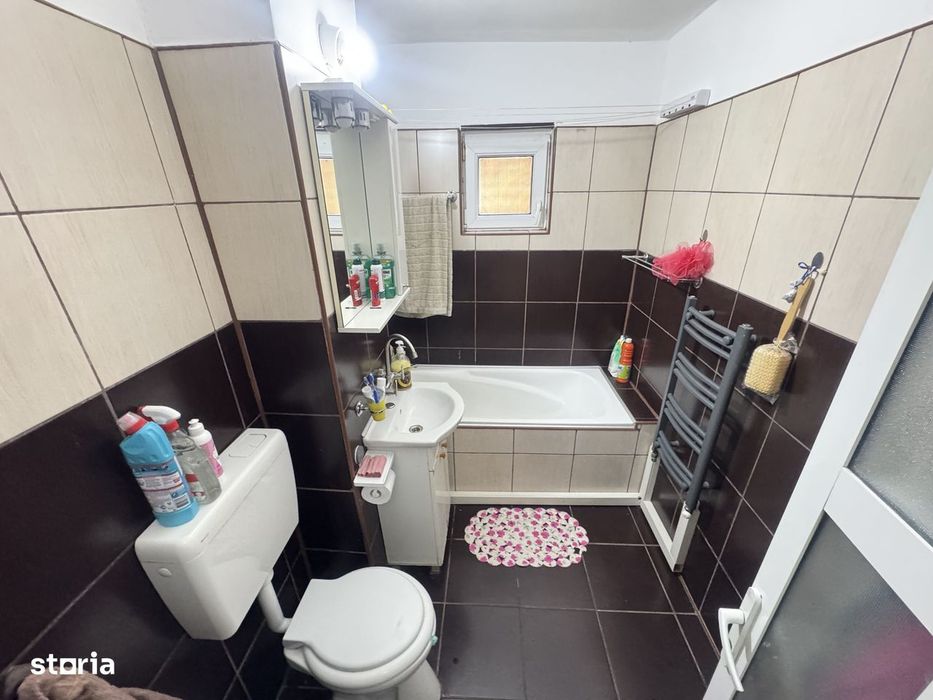 Apartament 2 camere zona Poarta 6 cu Centrala