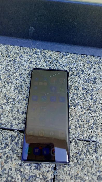 Infinix note 40s 8/256gb xolati yaxshi