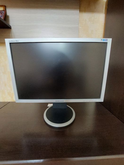 Монотор Samsung SyncMaster 205BW