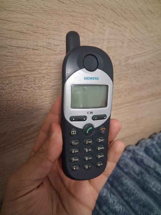 Продавам Siemens c35i