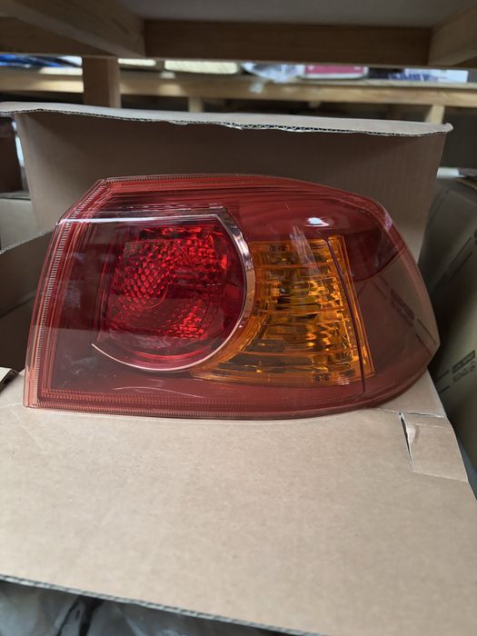 Задние фонари mitsubishi Lanser 07-10