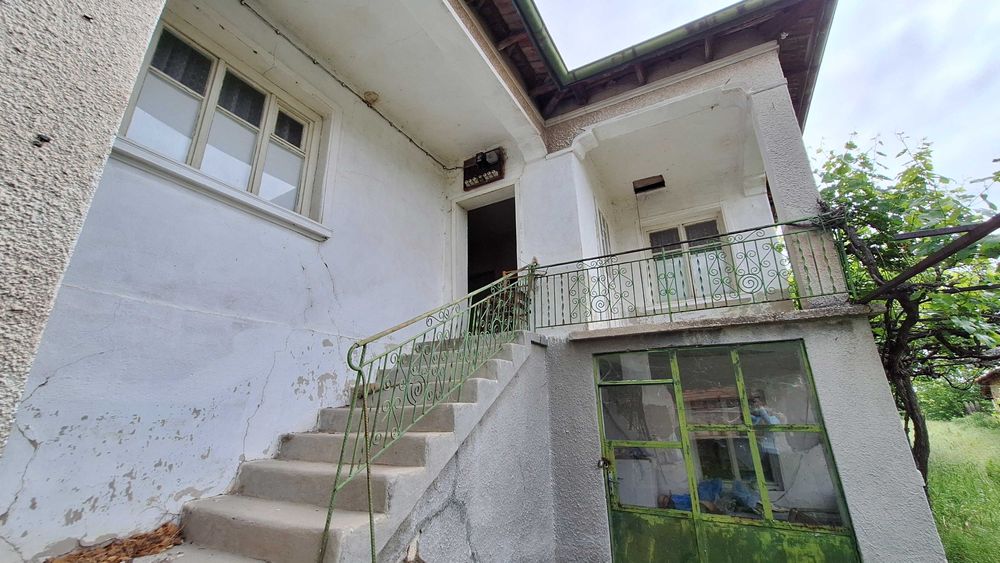 Продава се Къща в с. Конуш, Област Пловдив - 81 кв.м за 472 €/кв.м - Снимка #1