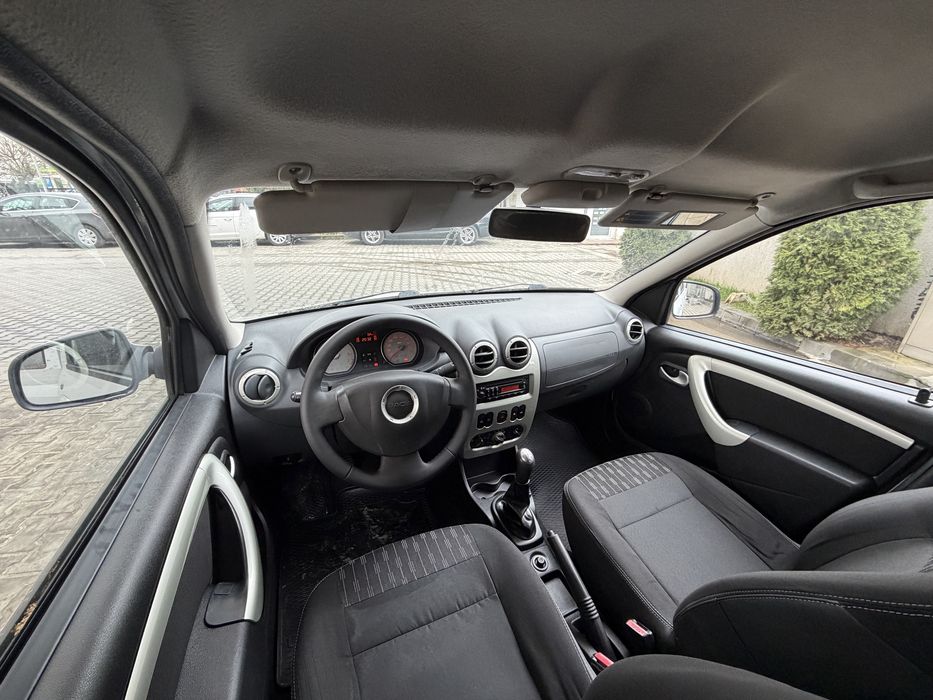 DACIA LOGAN MCV 7 locuri an 2012 motor 1600 benzina