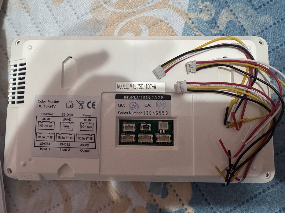 Продавам Видеодомофон Чисто нов