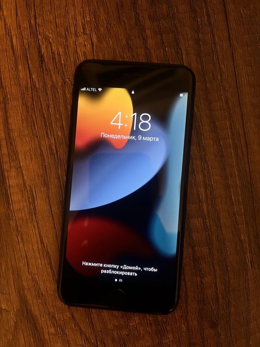 iPhone 7 Plus Продам
