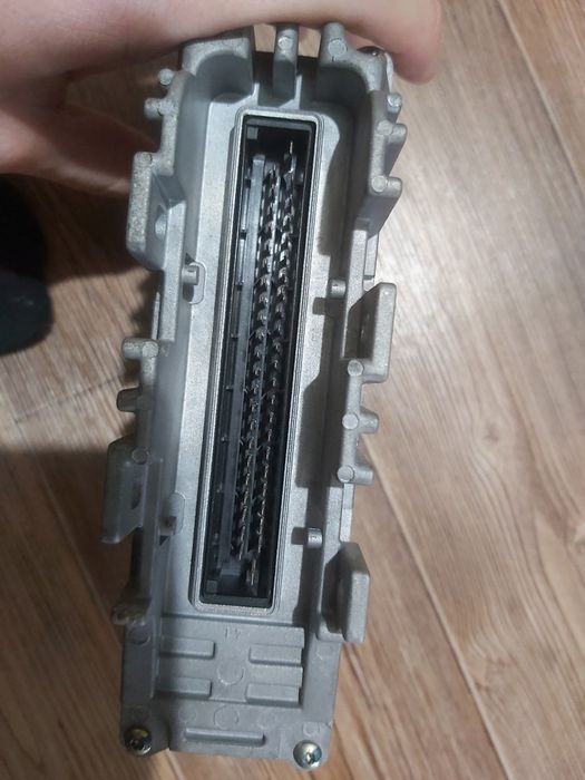 Продам оригинальный блок управления двигателя.