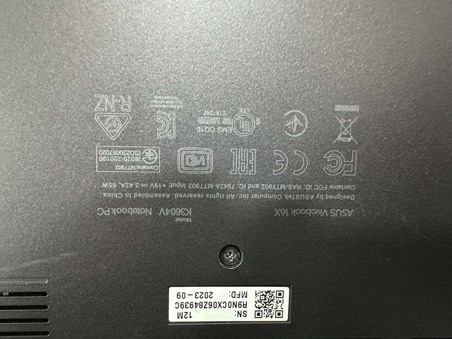 Asus vivobook X16 zapchast ekran klaviatura korpus metal