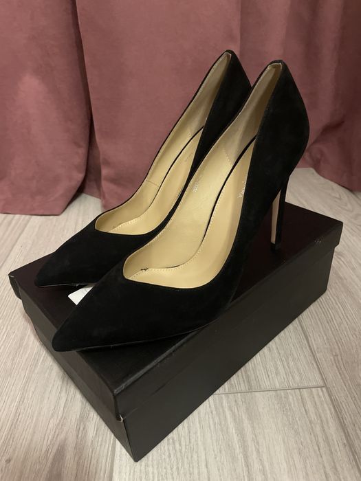 Туфли новые замша