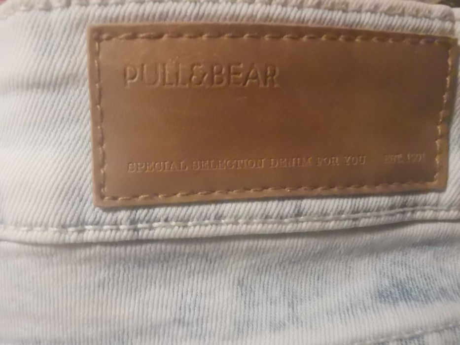 Blugi Pull and Bear