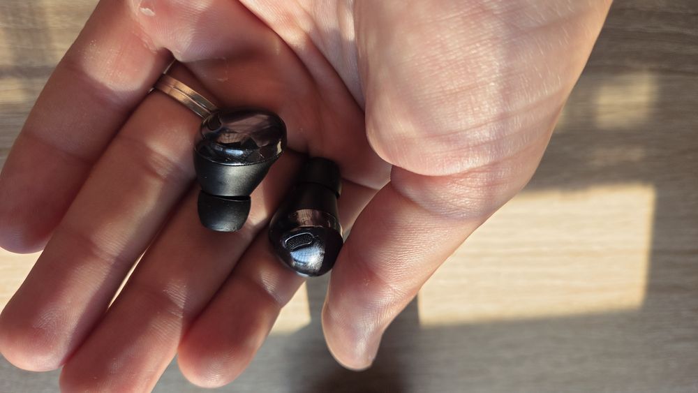 Samsung Galaxy Buds Pro la cutie