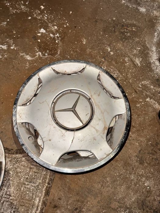 Продам колпаки автомобильные