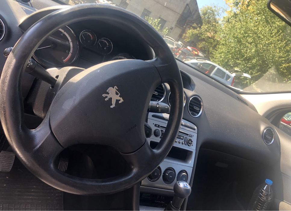 Peugeot 308 1.4 vti 95 к с на части