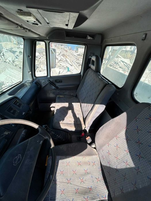 Vand autoutilitara N1 NISSAN Atleon 120