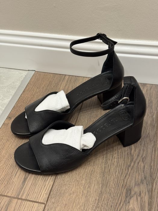 Продам обувь! 38 р! Одевалост все по 1-2 р!