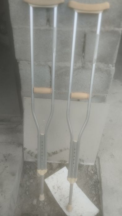 Костыль аллюминиевый продам