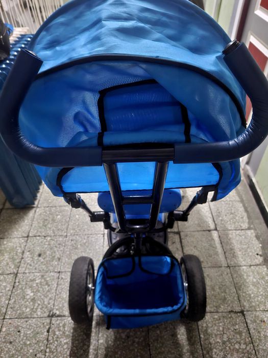 Tricicleta albastra pentru copii Jolly Kids