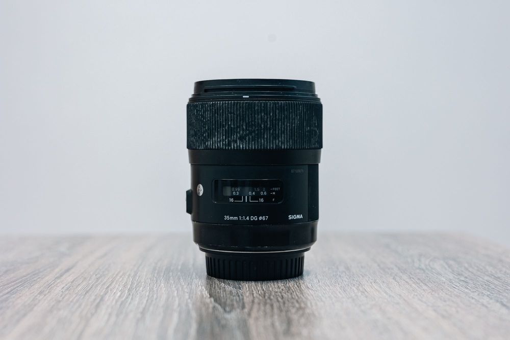 Vând Sigma Art 35mm f/1.4 – montura Canon