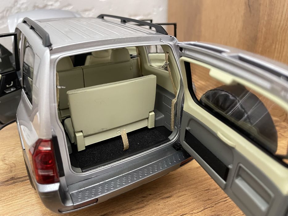 Коллекционные модели в масштабе 1:18