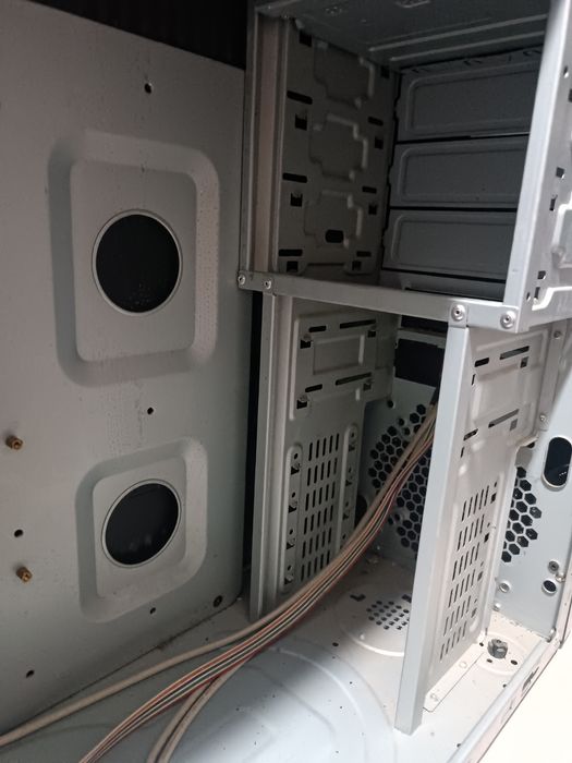 Корпус системника ПК Crown