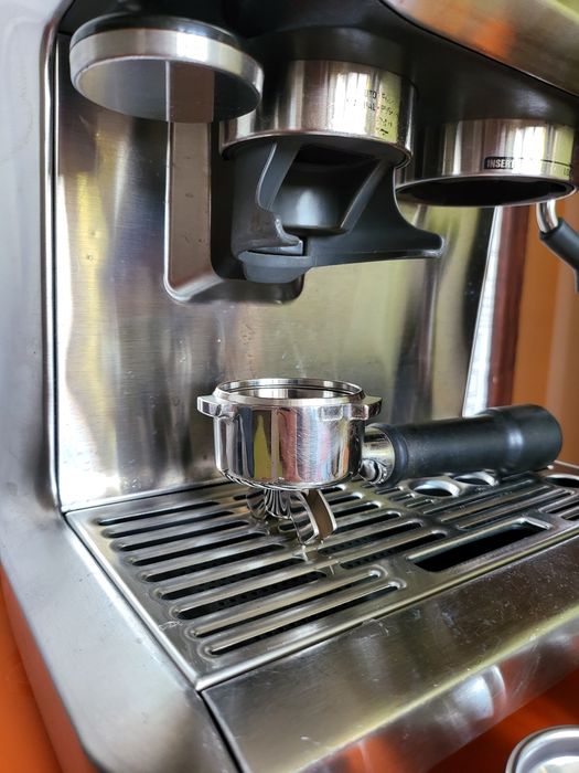 Еспресо машина SAGE Barista Express Кафемашина с кафемелачка