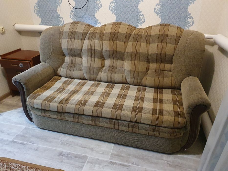 Продается диван в отличном состоянии!