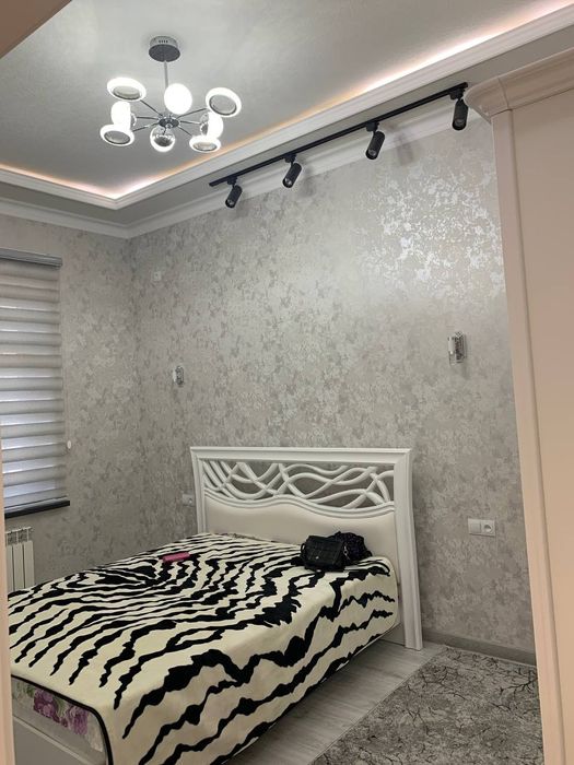 Сдается в аренду 2х комн.дубл.квартира ,Юнусабад 80кв.м.+80 кв.м