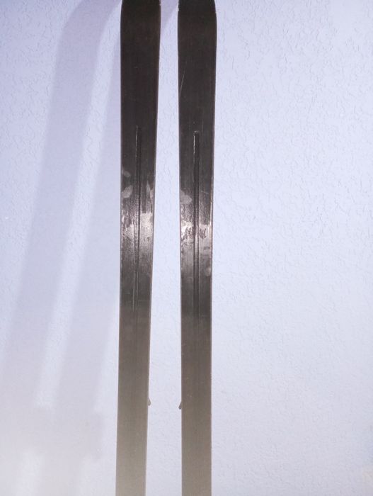 Продам лыжи в хорошем состоянии