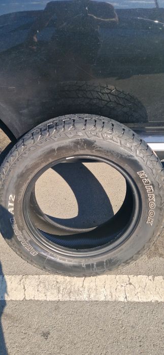 2 броя гуми 235 65 17 АТ Hankook dynapro